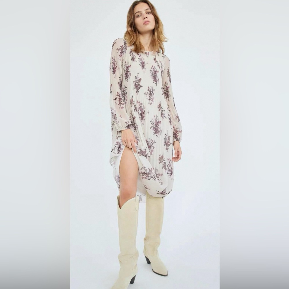 Aritzia Wilfred Daydreamer Midi Dress